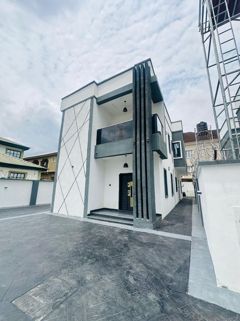 Exquisite 4 Bdrm Detached Duplex, Agege, Lagos