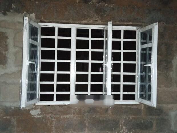 Casement windows with inner burglary and net