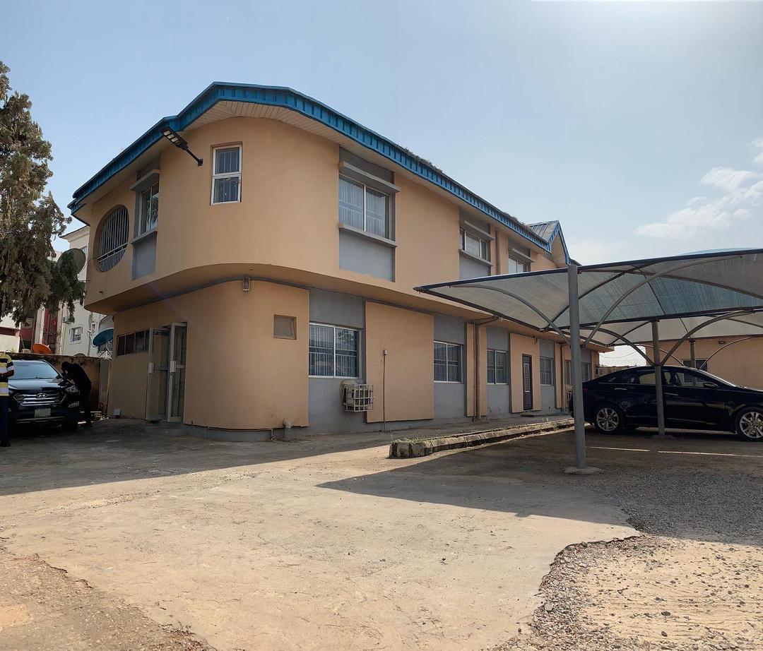 Fully Detached Duplex (10 Rooms) For Sale in Abuja