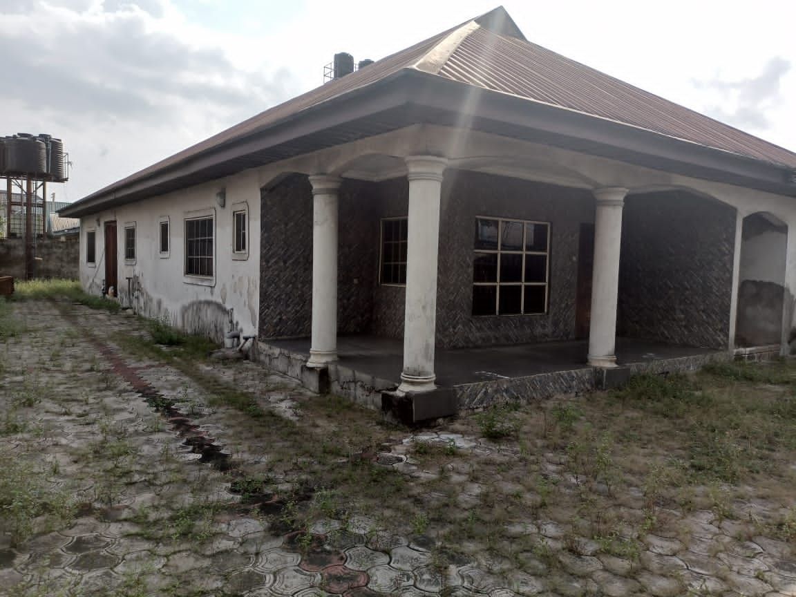 4 Bedroom Bungalow For Sale in Port Harcourt 
